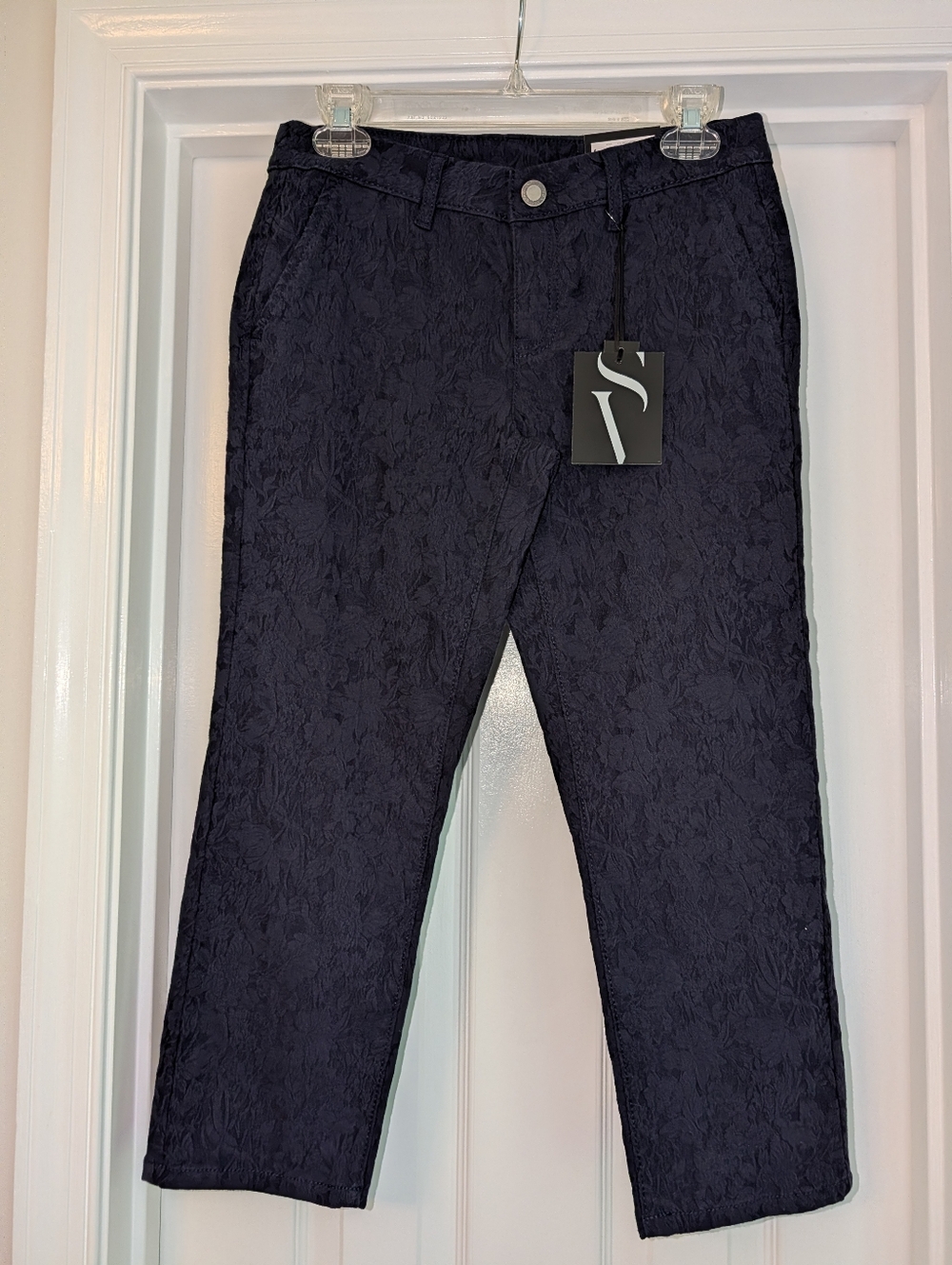 Simply Vera Vera Wang Navy Textured Capri Jeans